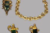 Cadena, botones y broche. Primer tercio siglo XVII.